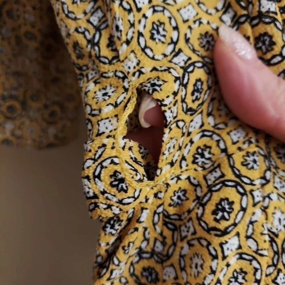 MAX STUDIO Ruffled Hi/Lo Yellow Floral Crepe Wrap Dress - Picture 13 of 15